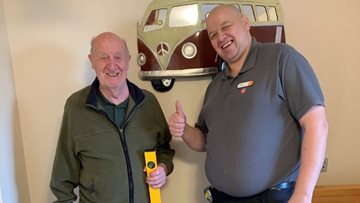 Resident lends a hand at Sutton-in-Ashfield care home